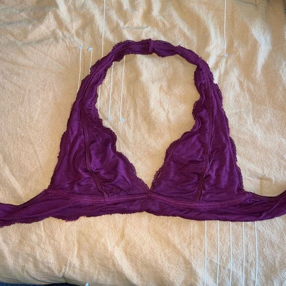 Urban Outfiters Out from Under Dark Red Lace Halter Bra Size Small - Picture 4 of 6